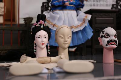 南北相映 漳州布袋戲進(jìn)京記，非遺傳承人與北京戲迷的胡同對(duì)話